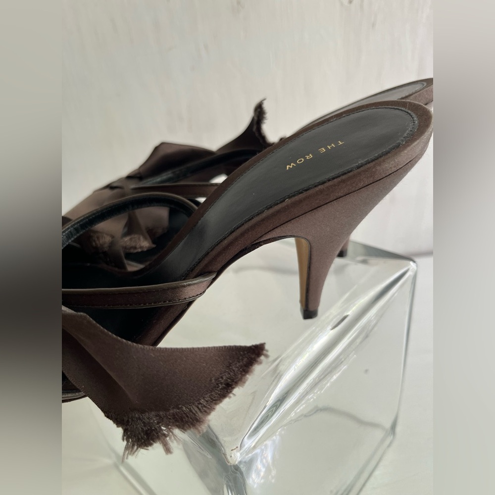 THE ROW Vika Sandals 39.5 - Picture 8 of 13